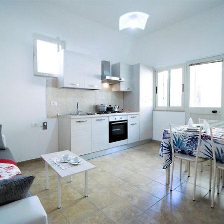 Holidaycasa Sebastiano - Grazioso Bilocale A 150 Mt Dal Mare Sperlonga Exterior photo