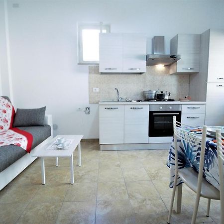 Holidaycasa Sebastiano - Grazioso Bilocale A 150 Mt Dal Mare Sperlonga Exterior photo
