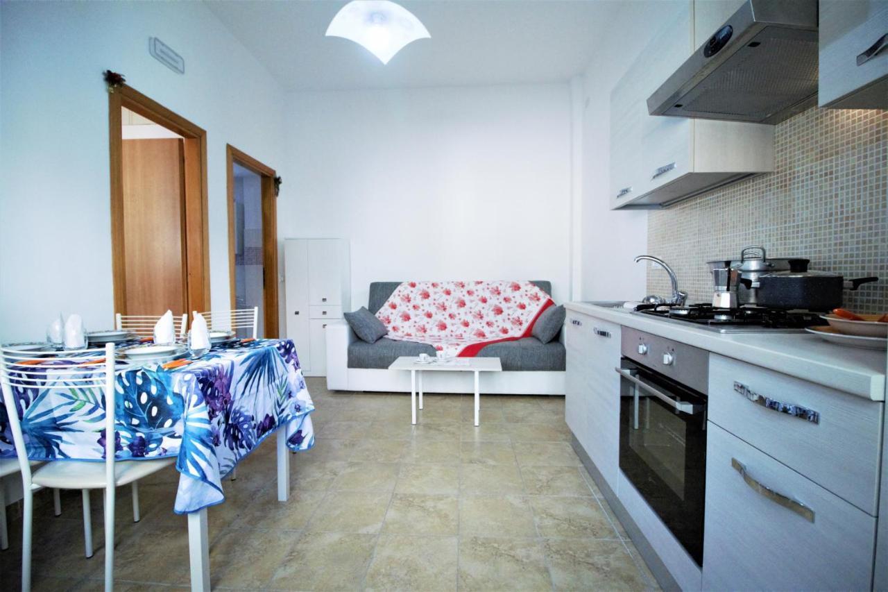 Holidaycasa Sebastiano - Grazioso Bilocale A 150 Mt Dal Mare Sperlonga Exterior photo